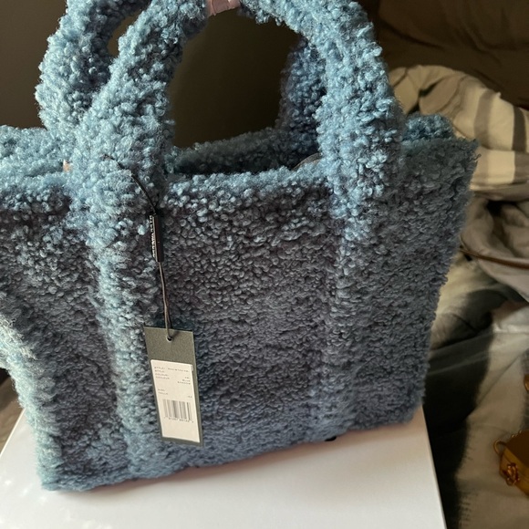 The Teddy Medium Faux Fur Tote Bag Shadow Blue - Picture 3 of 10